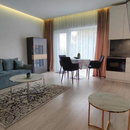 New J&R Apartment Near Girstutis, Free Private Parking & Self Check-In Kaunas Exterior foto